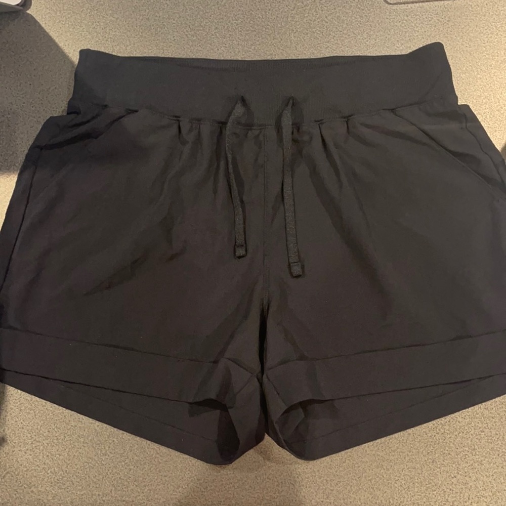 Zella athletic high rise shorts